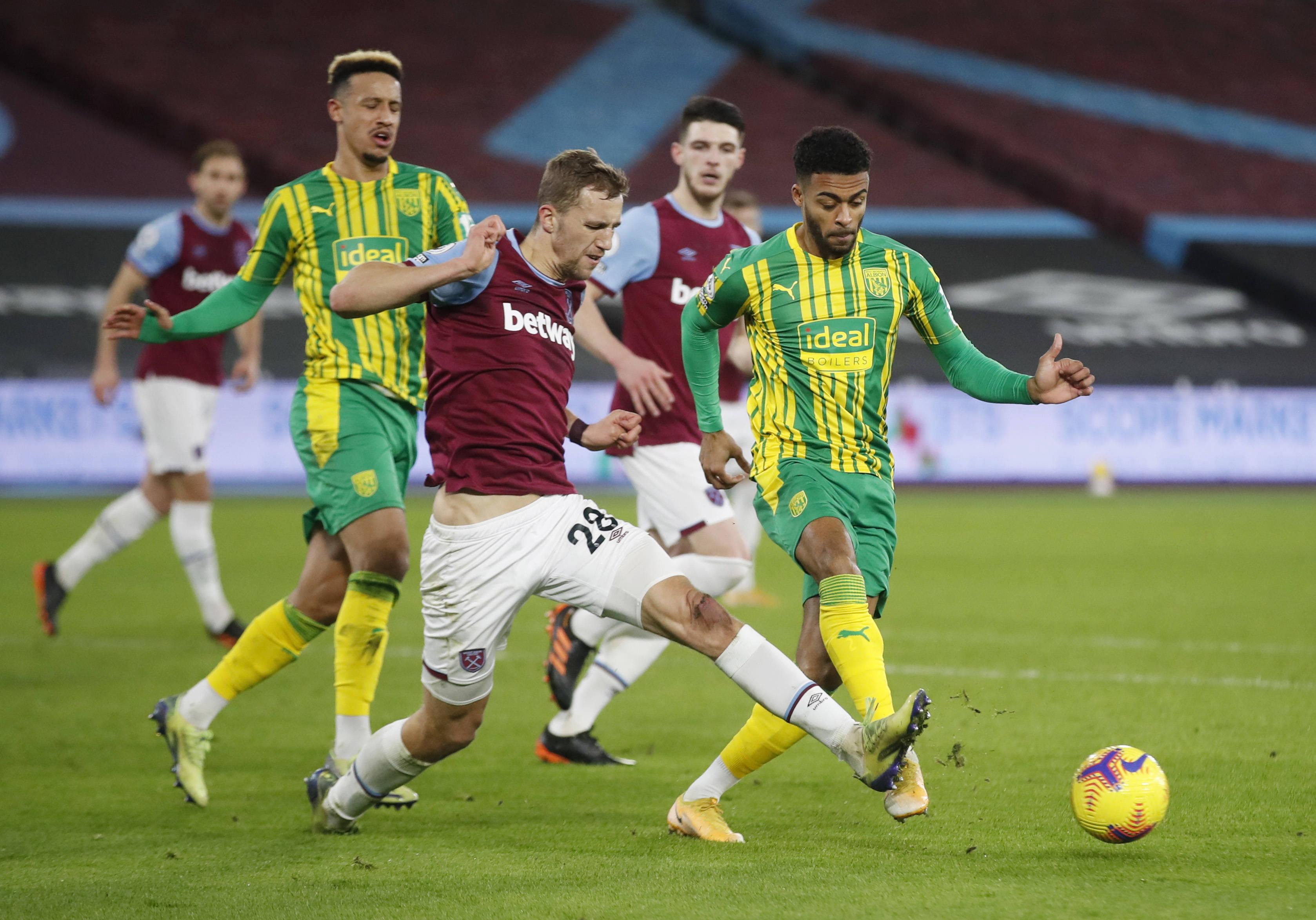 而纳达尔则 而纳达尔则